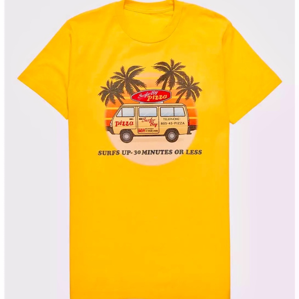 Stranger Things t-shirt medium nwt - BoxLunch exclusive!